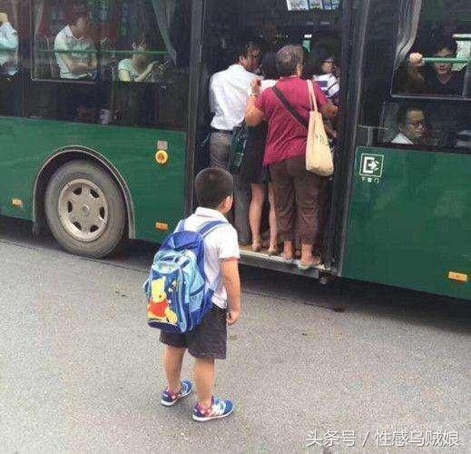搞笑GIF：老姐，我想……想你个头！滚