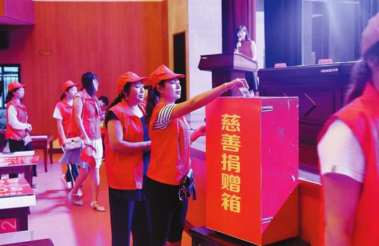 宁强举行爱心慈善捐赠助力脱贫攻坚
